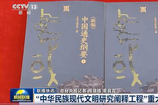 状态出色！霍顿-塔克上半场12中7&三分6中3 得到18分2断