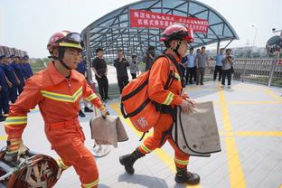 比卢普斯：今日艾顿会出战 亨德森和布罗格登缺阵